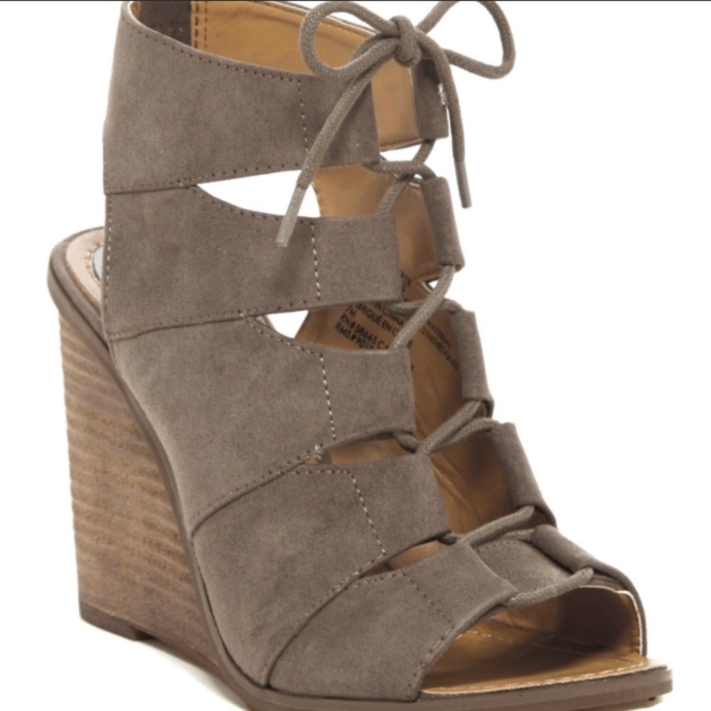 Melrose & Market lace up wedge